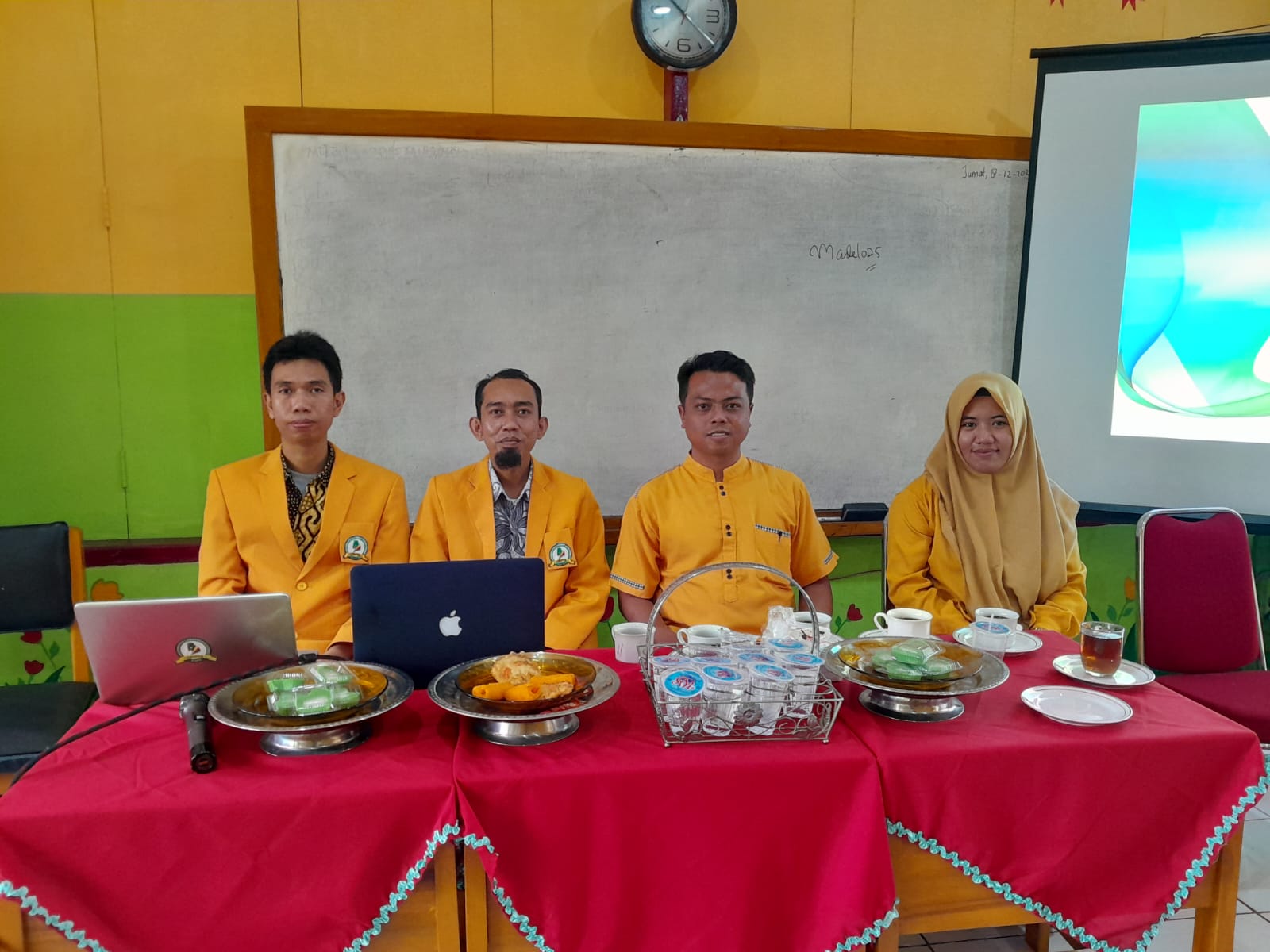 Dosen Universitas Lamappapoleonro Gelar In House Training di SDN 25 Madello, Latih Pembuatan Game Edukasi Berbasis Internet